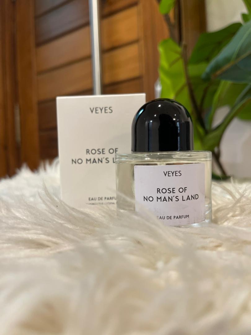 Veyes mini boredom inspired perfume