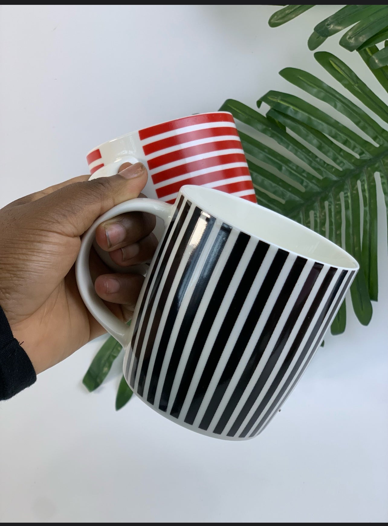 Black stripped mug