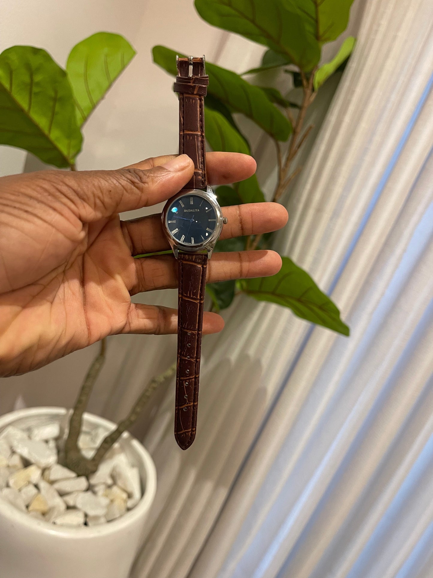 Brown detailed wristwatch