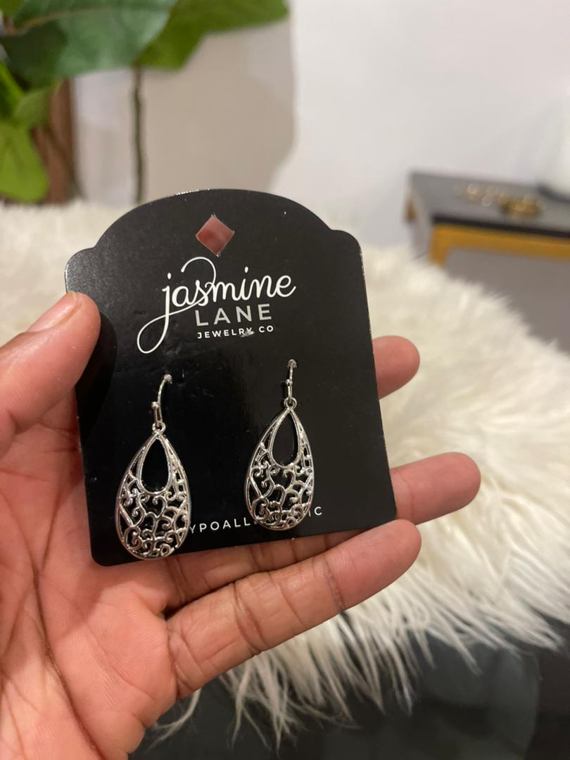 Jasmine lane earring