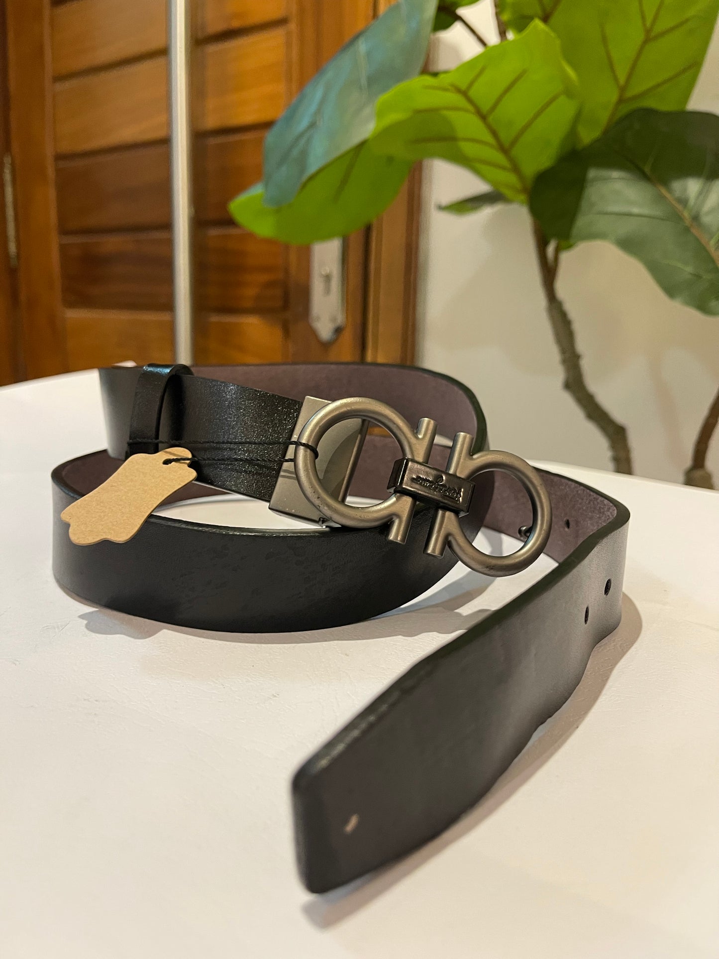 Black leather belt (8-18)